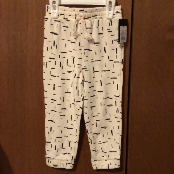 *UNISEX KIDS BUNDLE* BRAND NEW 2 PAIRS OF UNISEX PANTS SIZE 3T! NWTS! - Picture 2 of 5